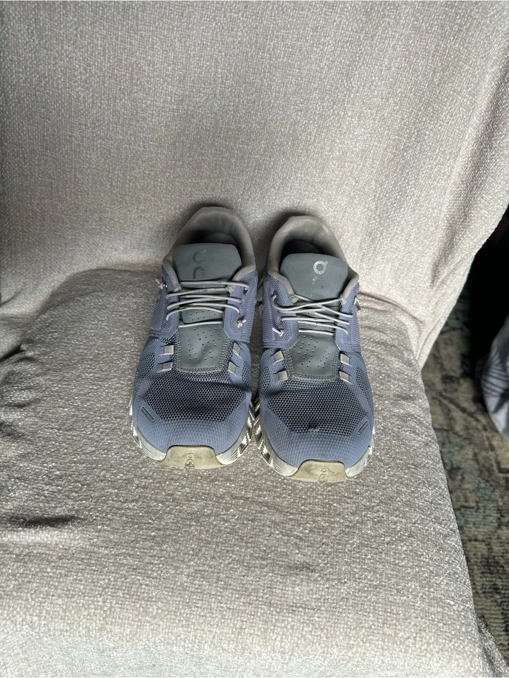 On Running brand running